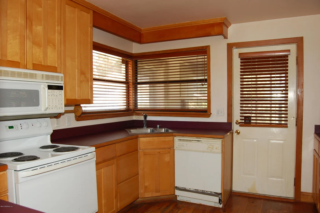 Photo of 2649 COMMUNITY Road