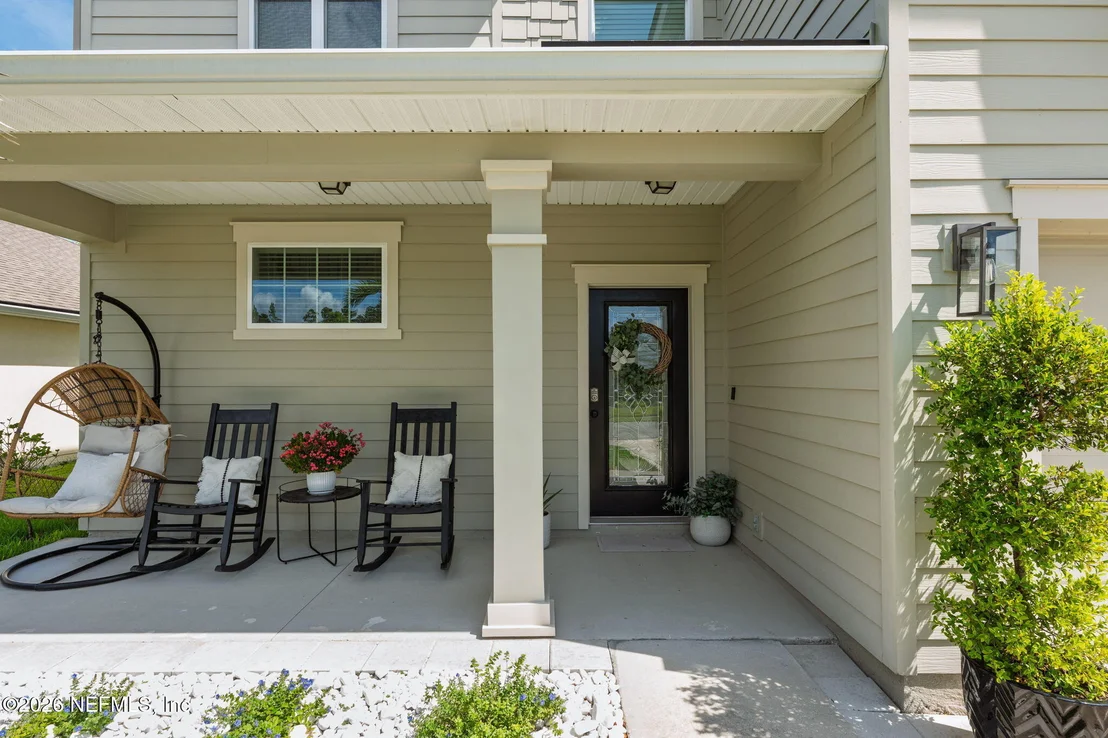 Photo of 389 SHETLAND Drive