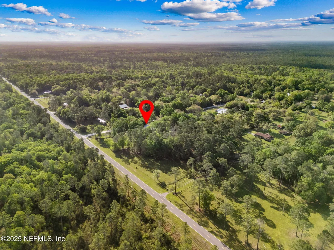 Photo of 812 JONATHAN Road