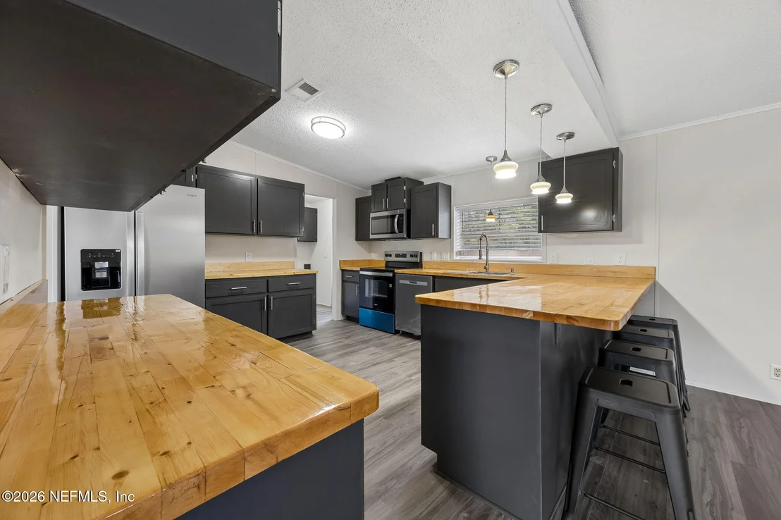 Photo of 11902 FAYE Road