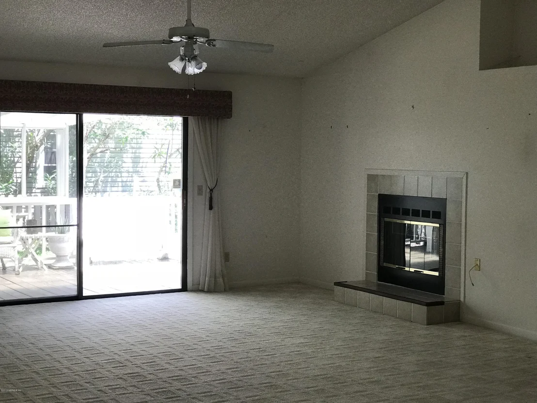 Photo of 4831 BEACON Drive W