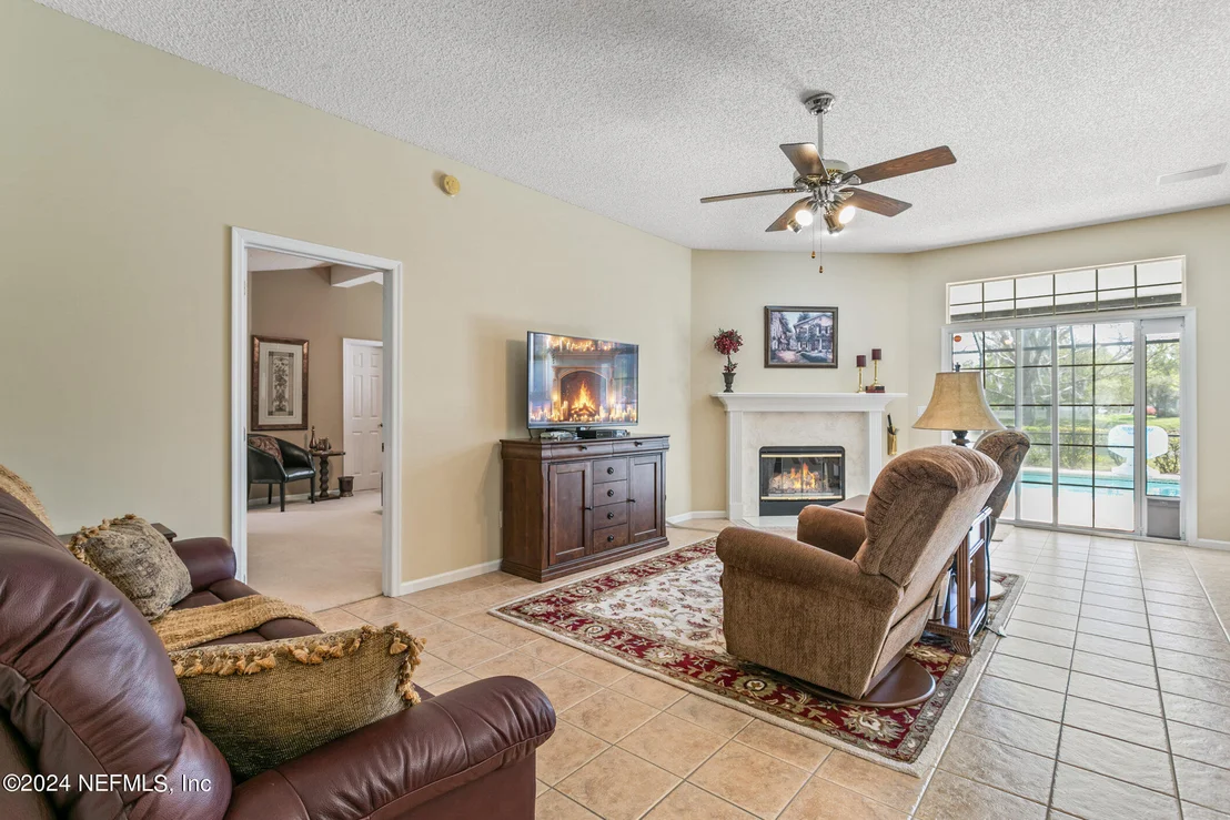 Photo of 128 IVY LAKES Drive