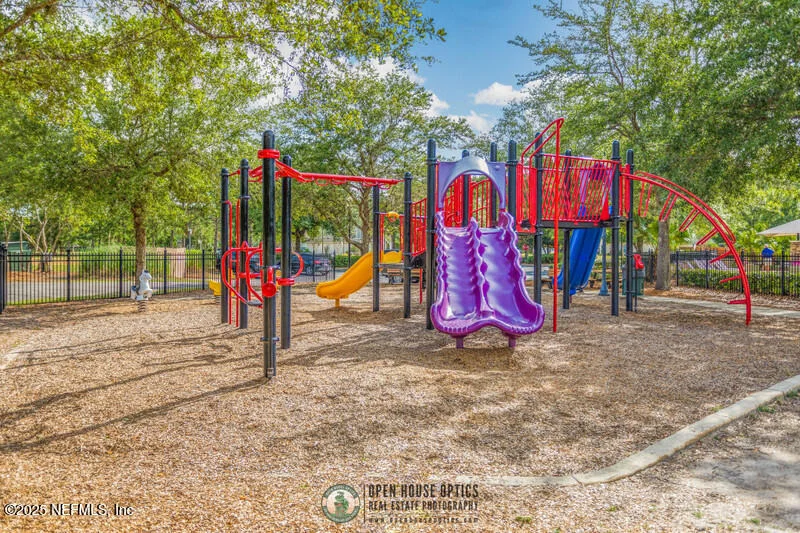 Photo of 972 BECKINGHAM Drive