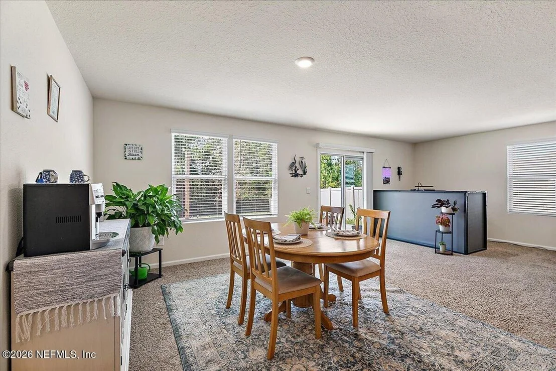 Photo of 65394 RIVER GLEN Parkway