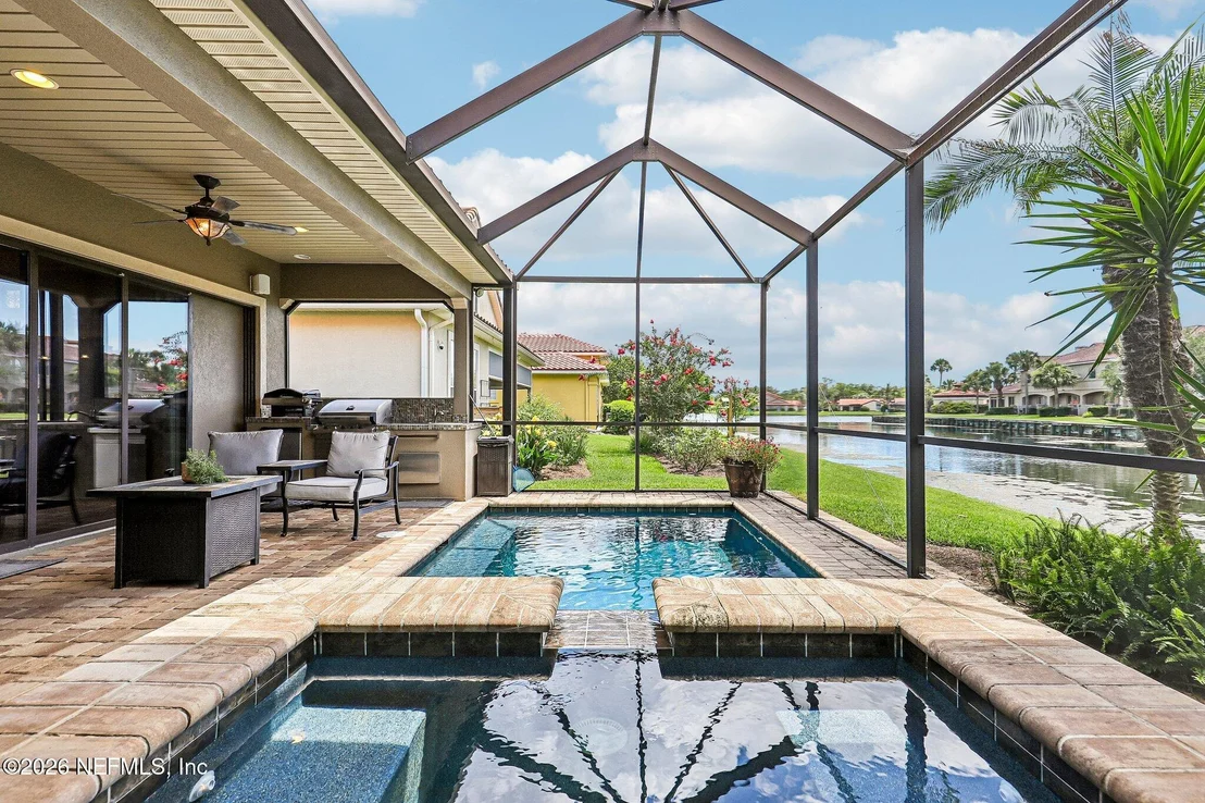 Photo of 4002 LA VISTA Circle