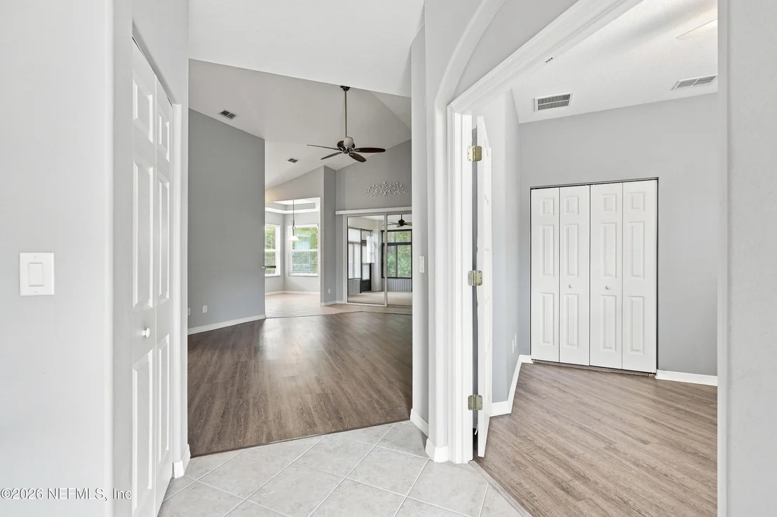 Photo of 629 KNOLLWOOD Lane