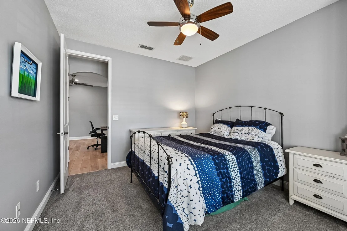 Photo of 136 DUNDEE Place