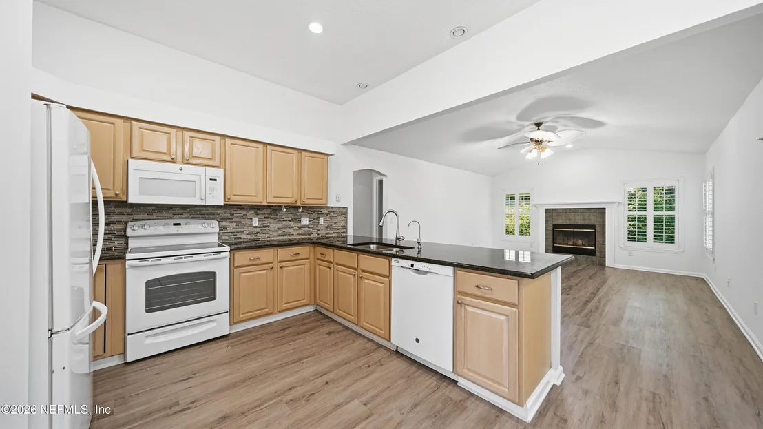 Photo of 13105 HARBORTON Drive