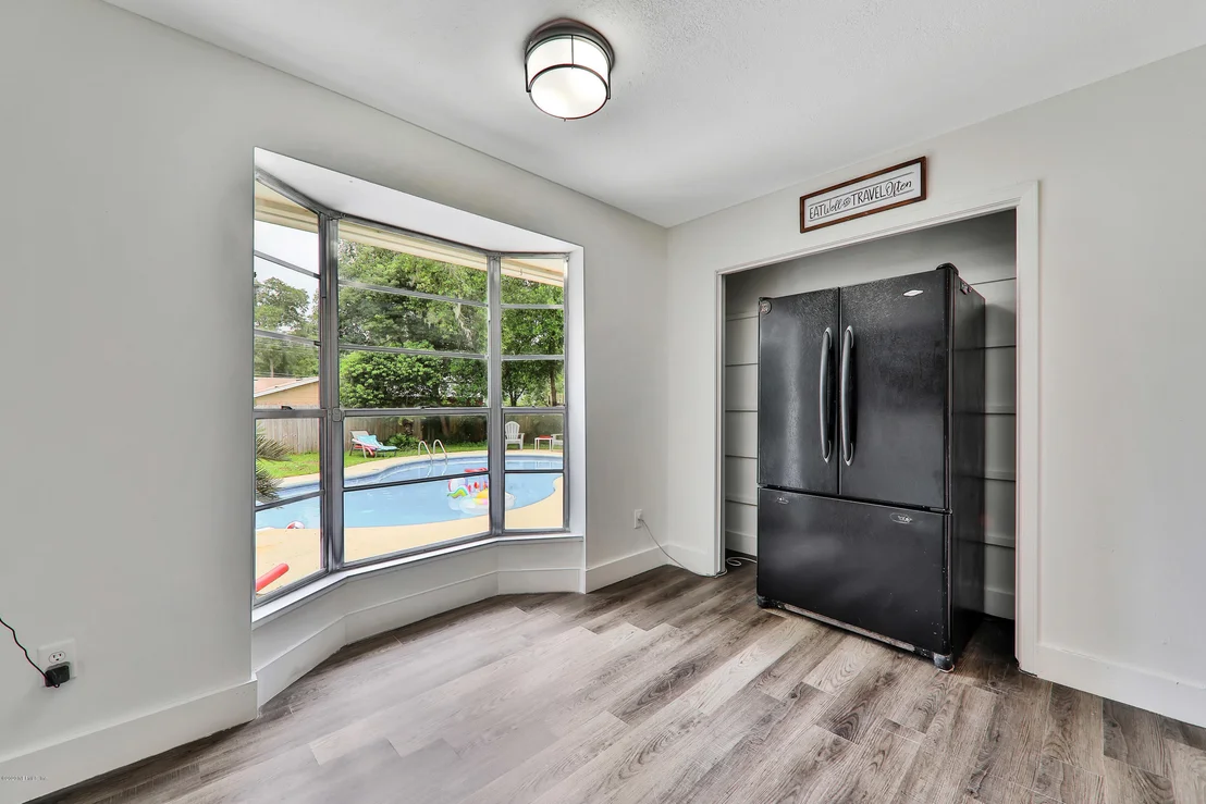 Photo of 2800 FOREST OAKS Drive