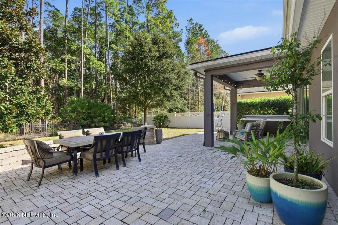 Photo of 184 ROCKCREEK Drive