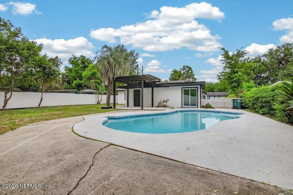Photo of 536 SAPELO Road