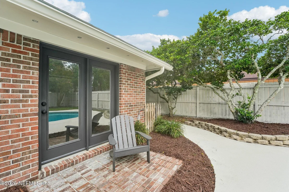 Photo of 1607 SHEFFIELD Place