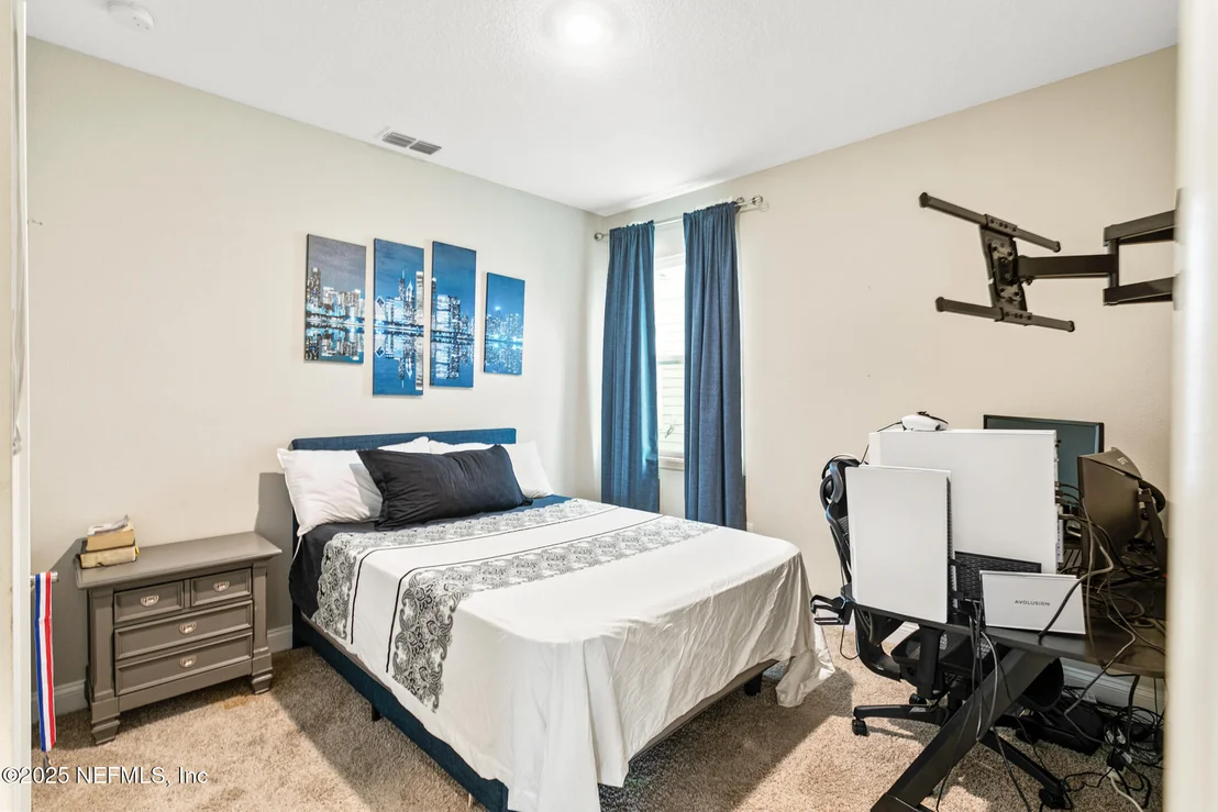 Photo of 124 SILVERLEAF VILLAGE Drive