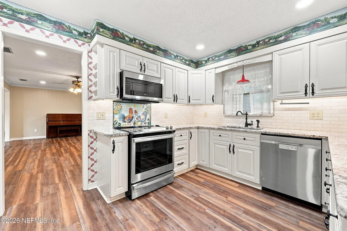 Photo of 2069 MONMOUTH Circle
