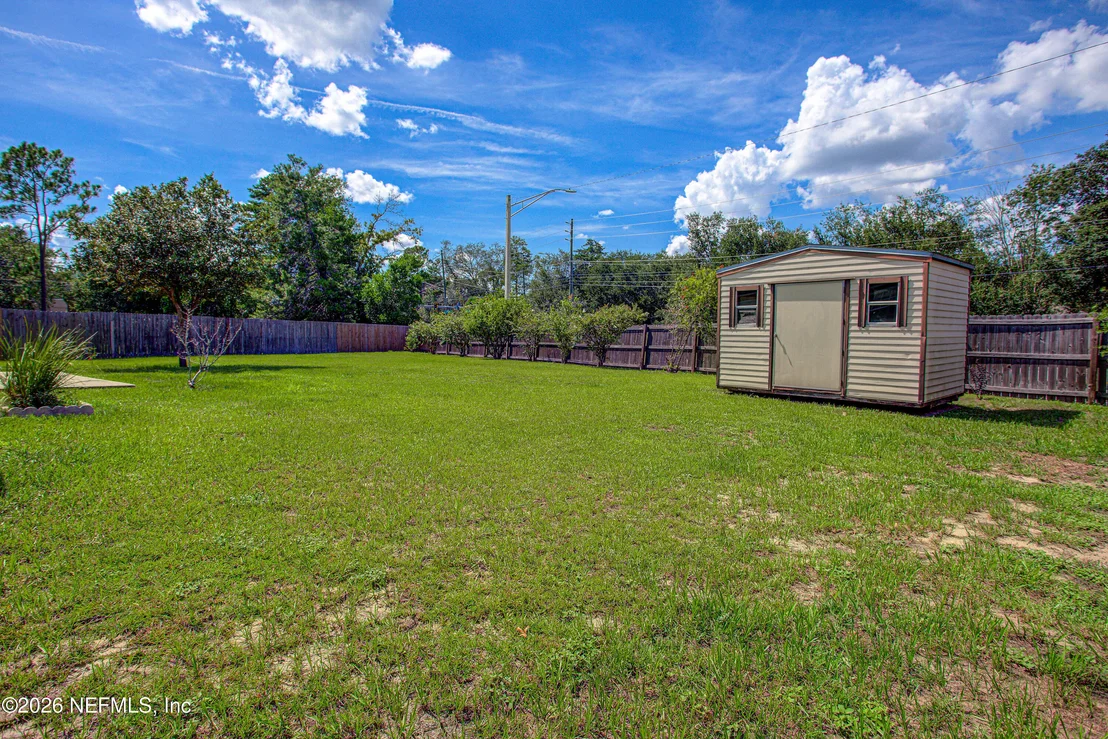 Photo of 7975 MACINNES Drive