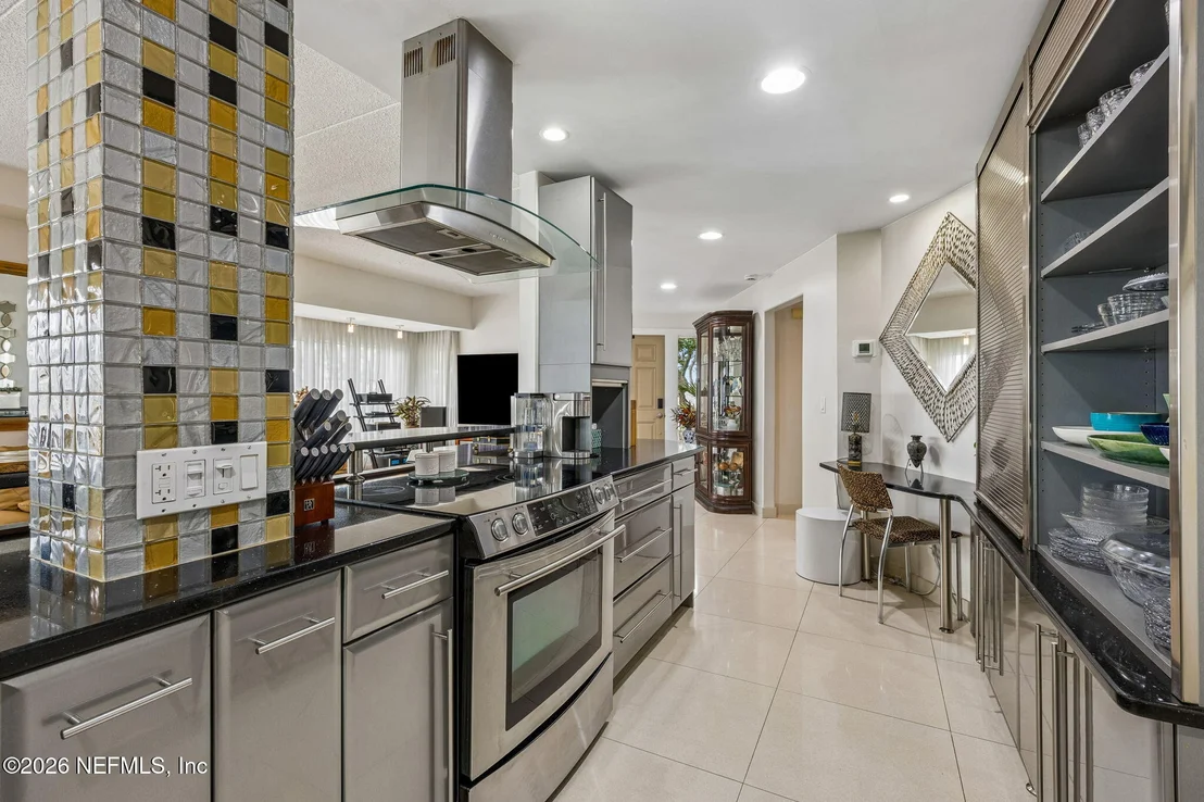 Photo of Unit 3101 at 3101 HARBOR Drive