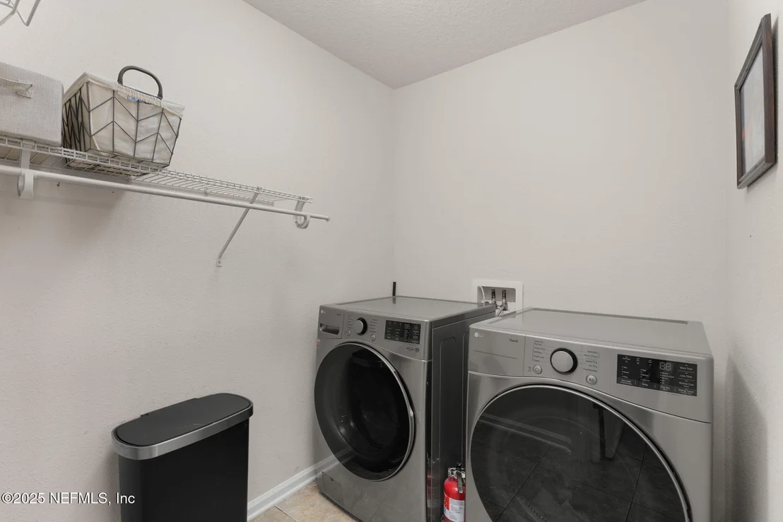 Photo of 812 WARDS CREEK Lane