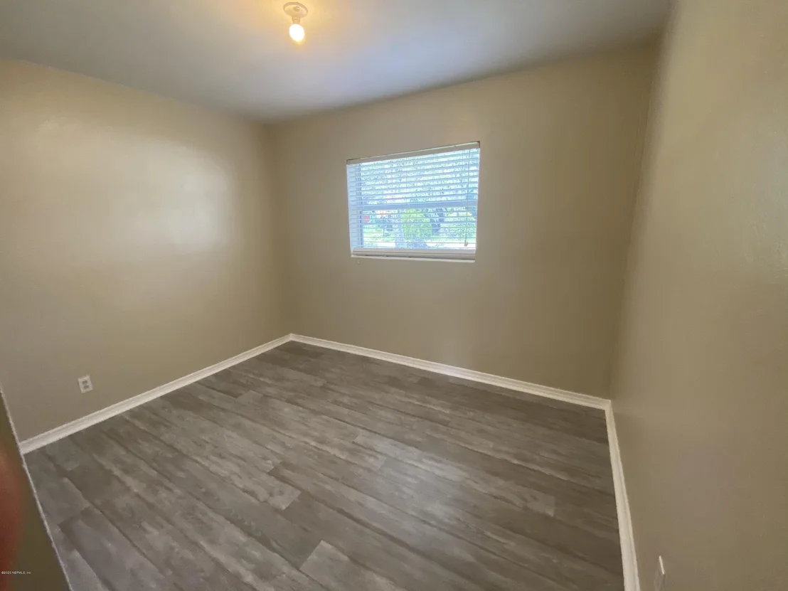 Photo of 5622 SHARON Terrace