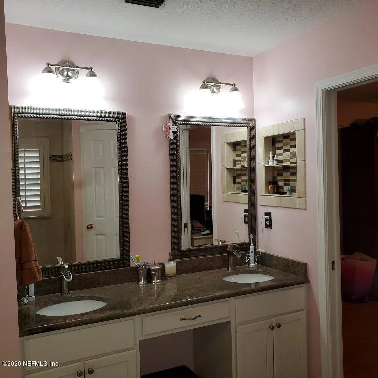 Photo of 14620 BASILHAM Lane
