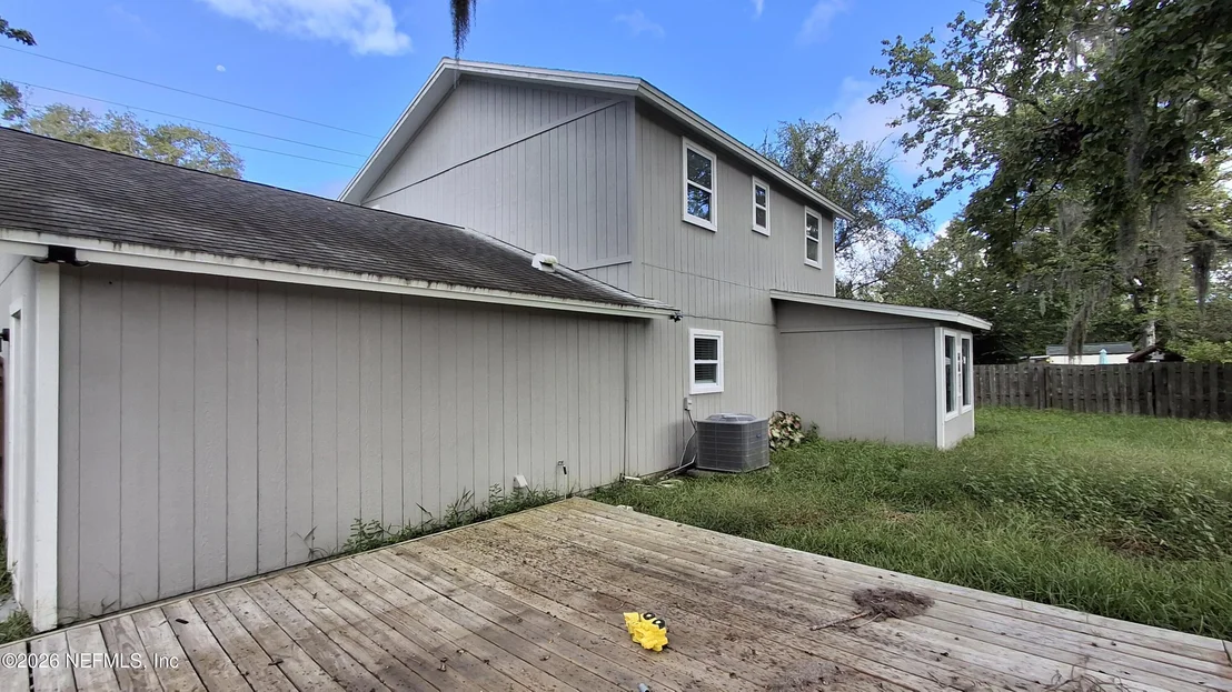 Photo of 1809 FARM WAY Way
