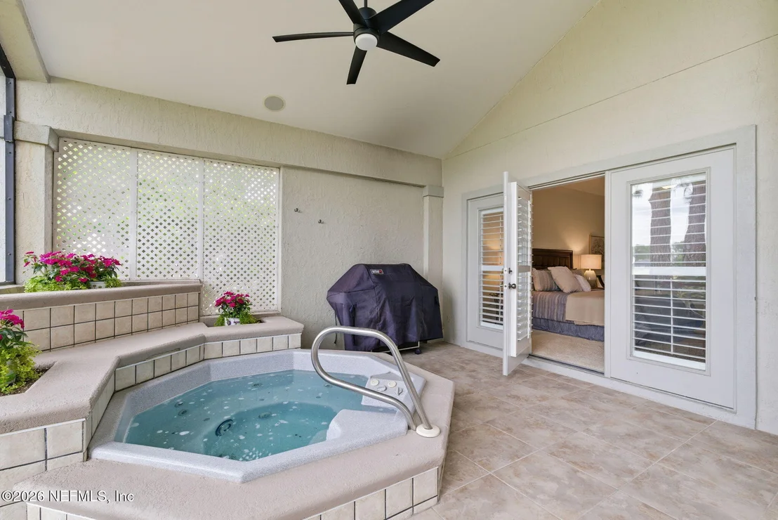 Photo of 332 MARSHSIDE Drive N