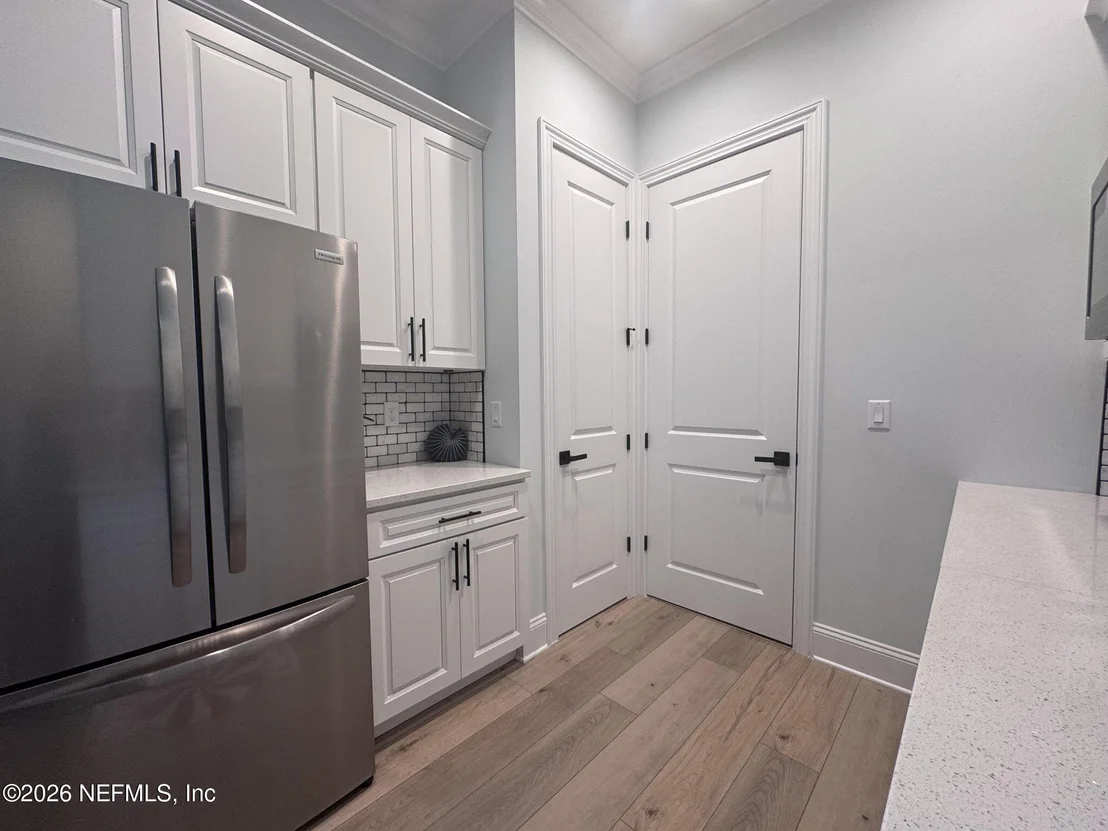 Photo of 375 SEAGROVE Drive