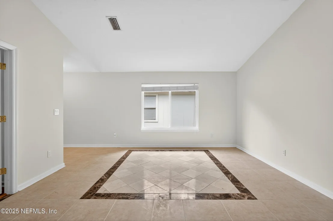 Photo of 1012 BECKINGHAM Drive