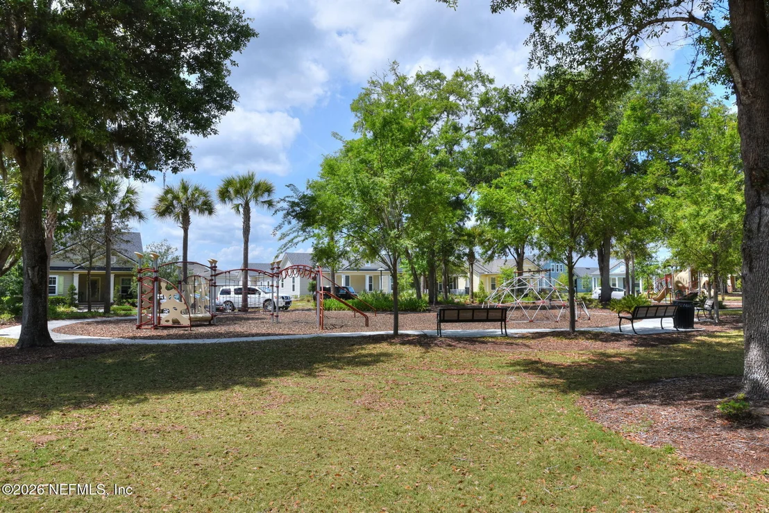 Photo of 32 HIGH OAKS Place