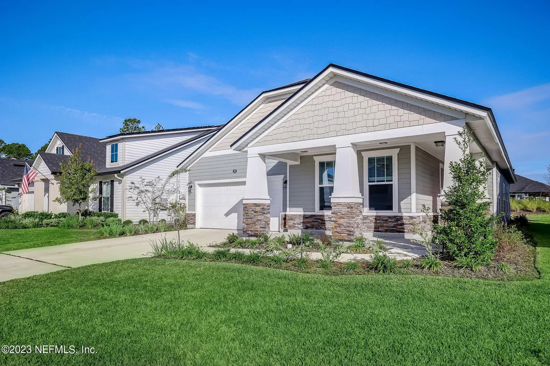 Photo of 152 WINDERMERE Way