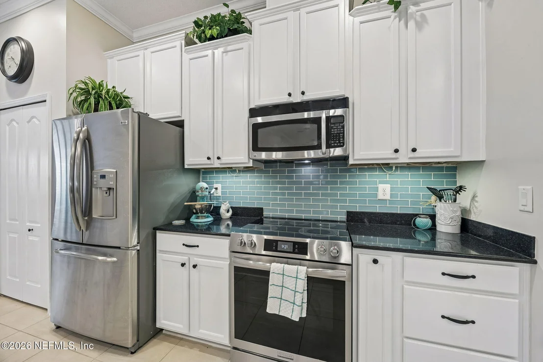 Photo of 276 ELLSWORTH Circle