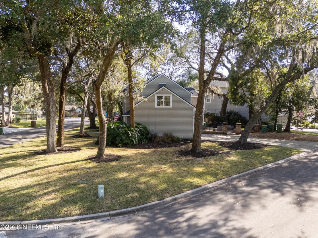 Photo of 2280 OAK FOREST Drive
