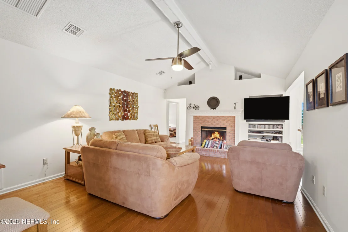 Photo of 747 MARSHVIEW Drive