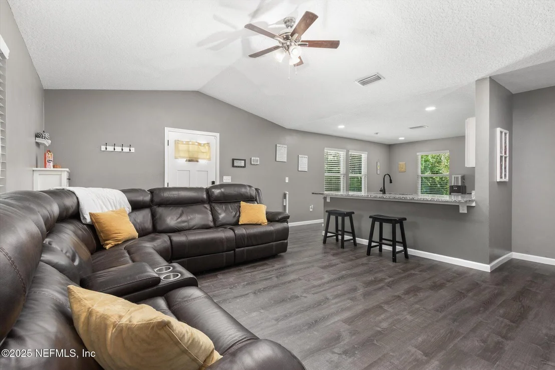 Photo of 3615 WEAVER Road
