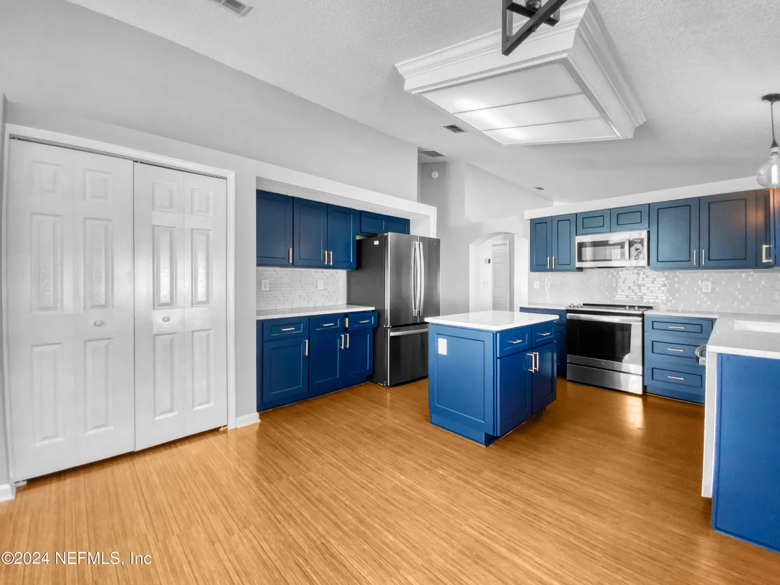 Photo of 704 LILAC Loop