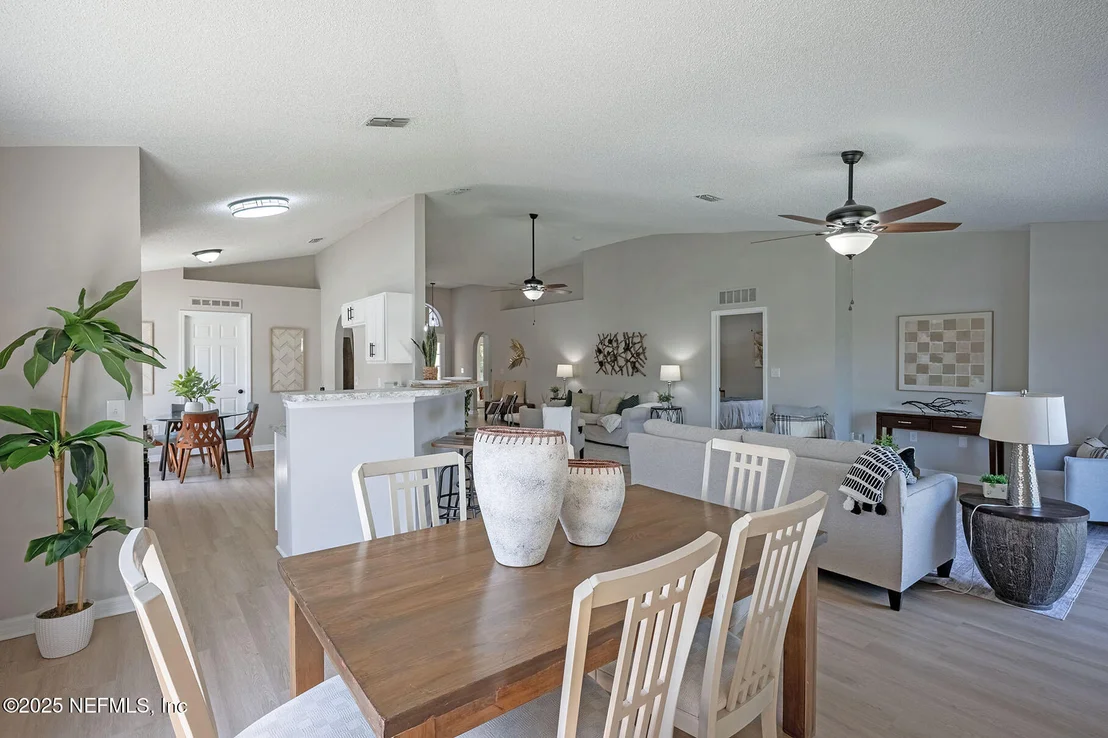 Photo of 2920 STONEGATE Lane