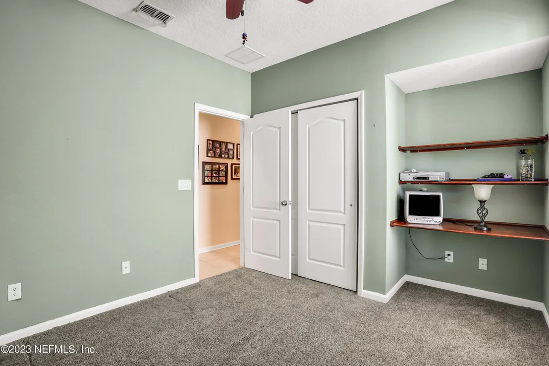 Photo of 724 BRIAR VIEW Drive