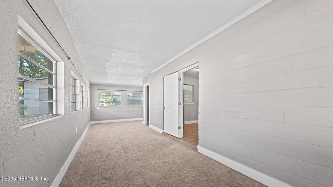 Photo of 1425 DOMAS Drive