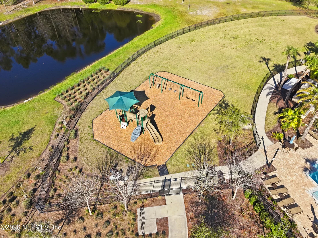 Photo of 392 BRYBAR Drive