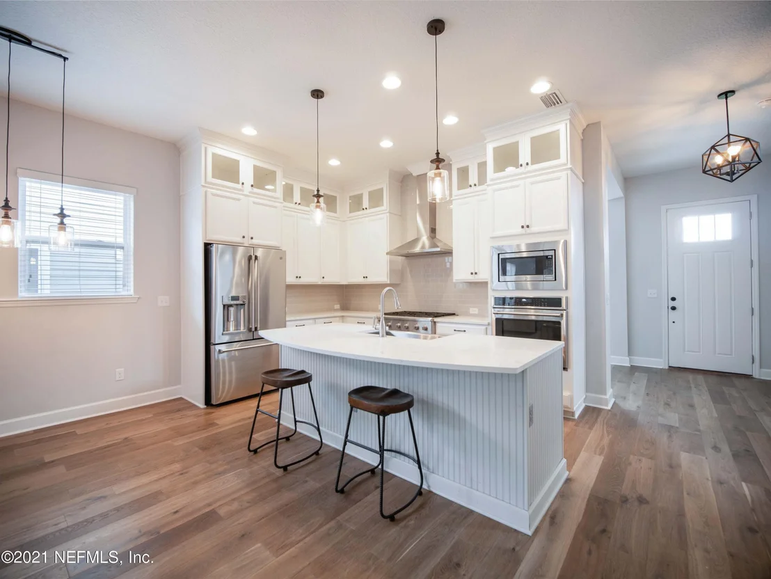Photo of 70 BURLCREST Court