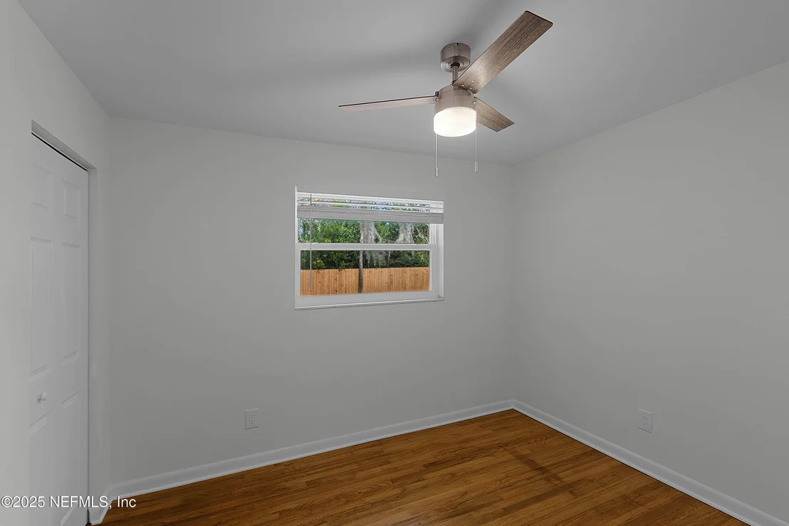 Photo of 10553 HEMMING Road