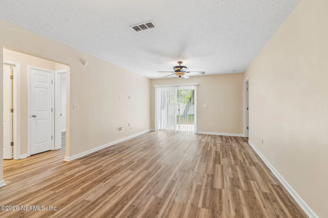 Photo of 73 S TWIN MAPLE Road
