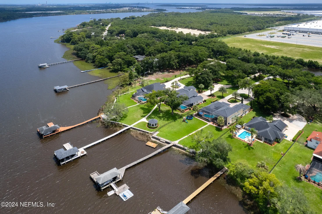 Photo of 1119 CEDAR BAY Road