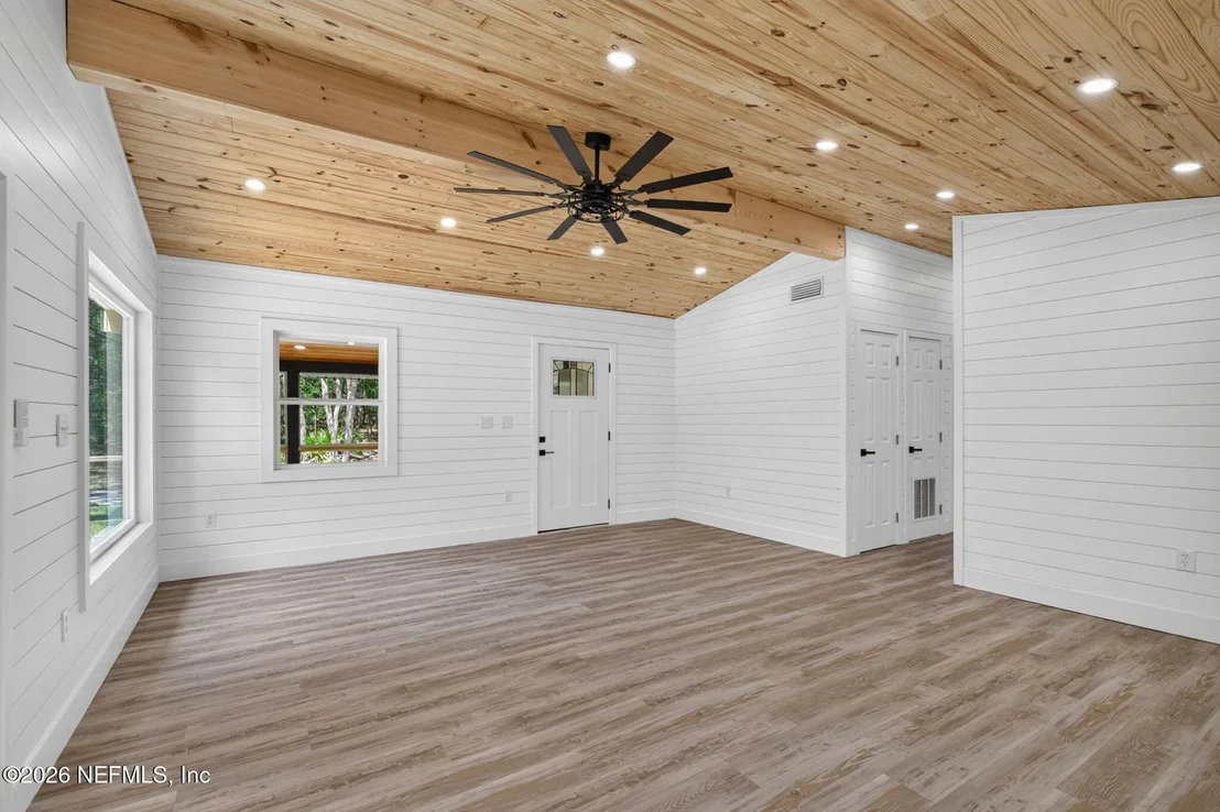 Photo of 8189 MELROSE Road