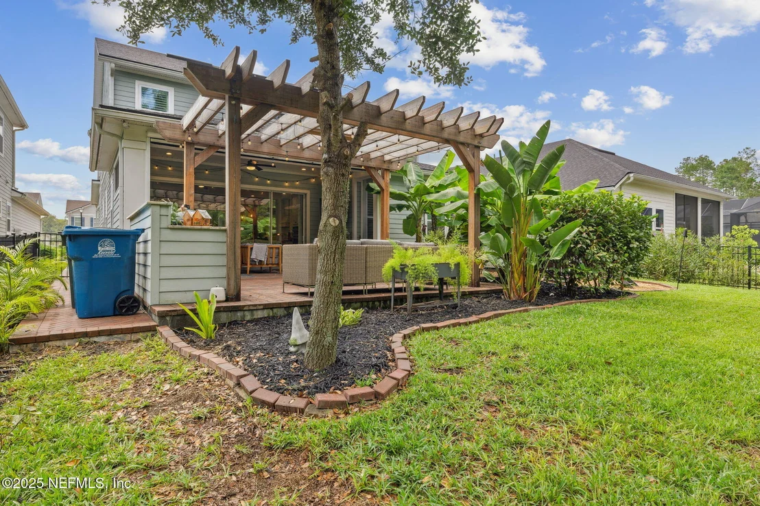 Photo of 62 PARKBLUFF Circle
