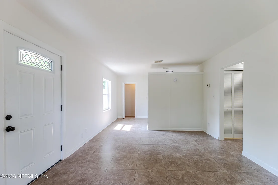 Photo of 9754 BUNCOME Road