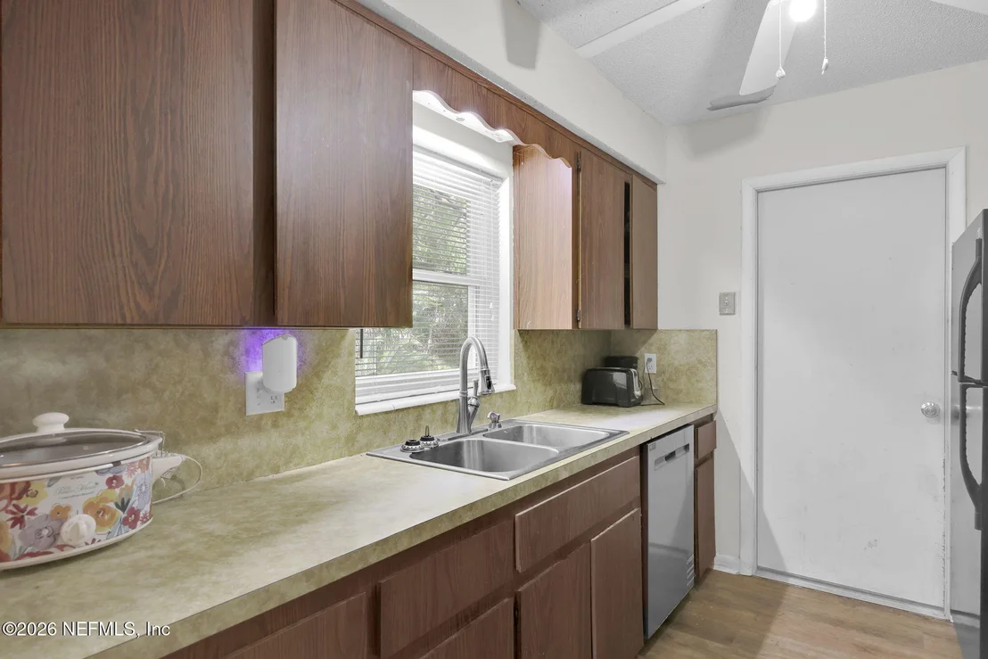 Photo of 6641 RAMOTH Drive