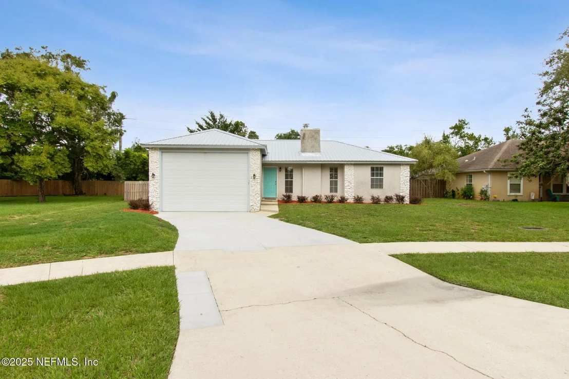 Photo of 124 CAPTAINS POINTE Circle
