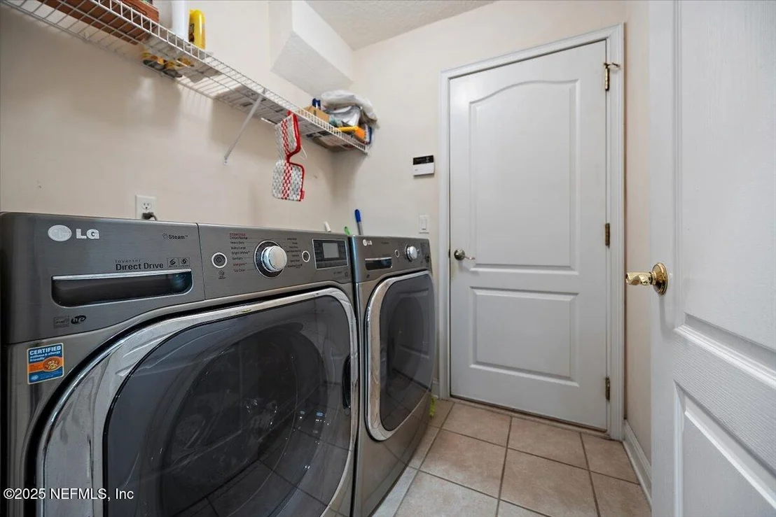 Photo of 1484 BARRINGTON Circle