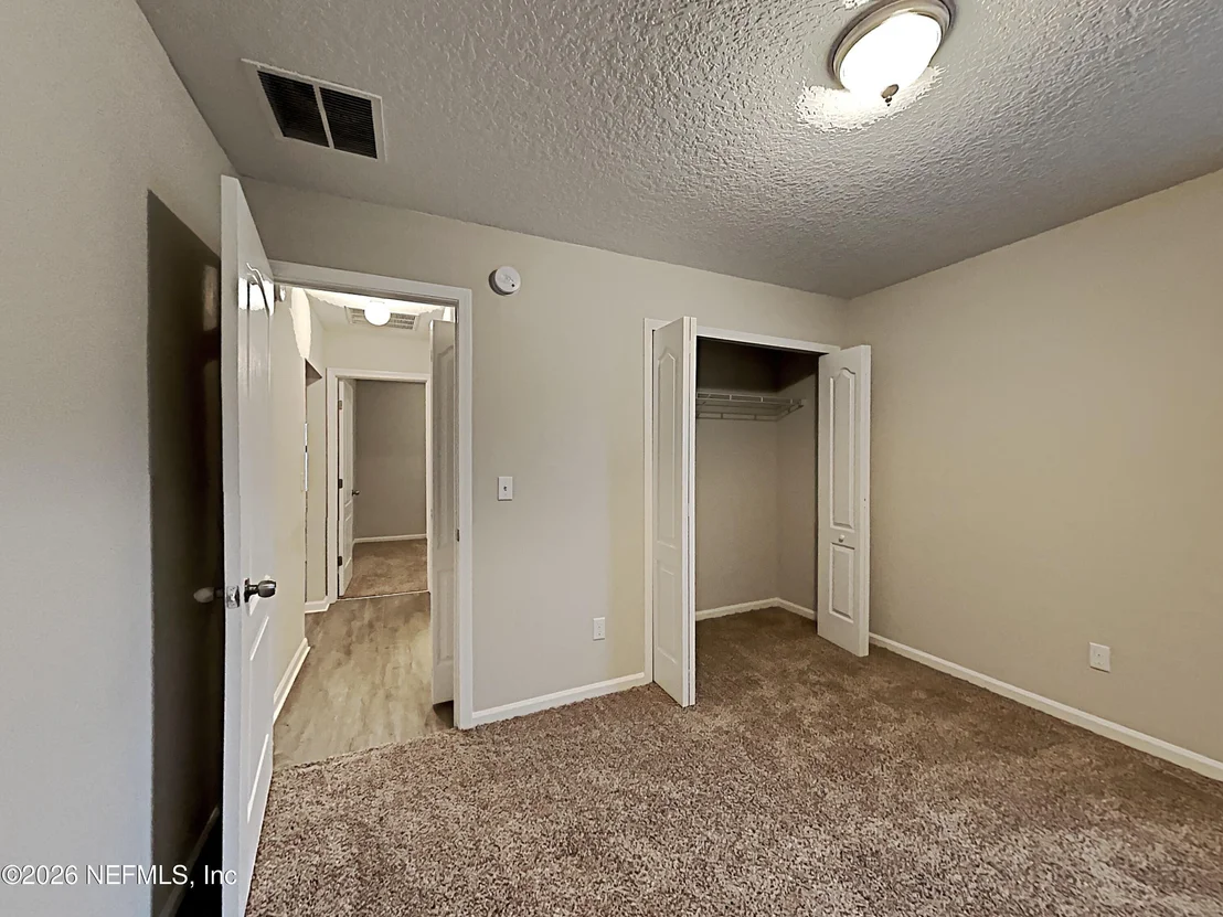 Photo of 13471 DEVAN LEE Drive E
