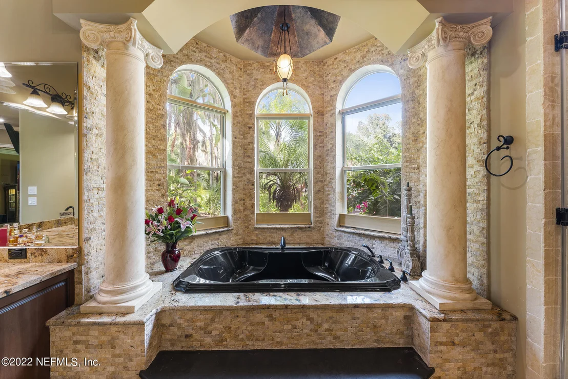 Photo of 8289 COLEE COVE Road